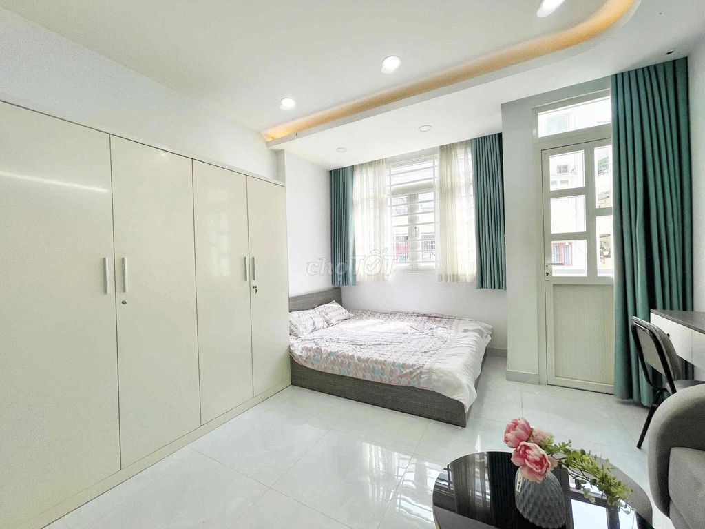The 1st House, the balcony, Hoàng Sa, Dakao, District 1, near the Town Bridge.