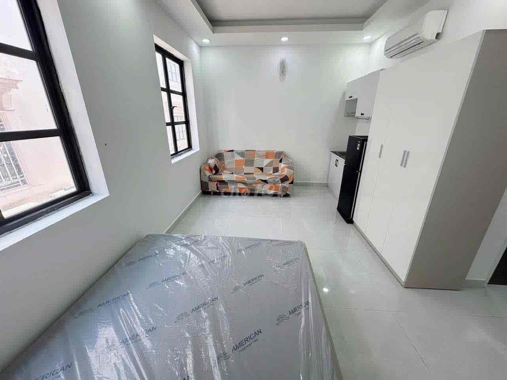 Rent one bedroom.