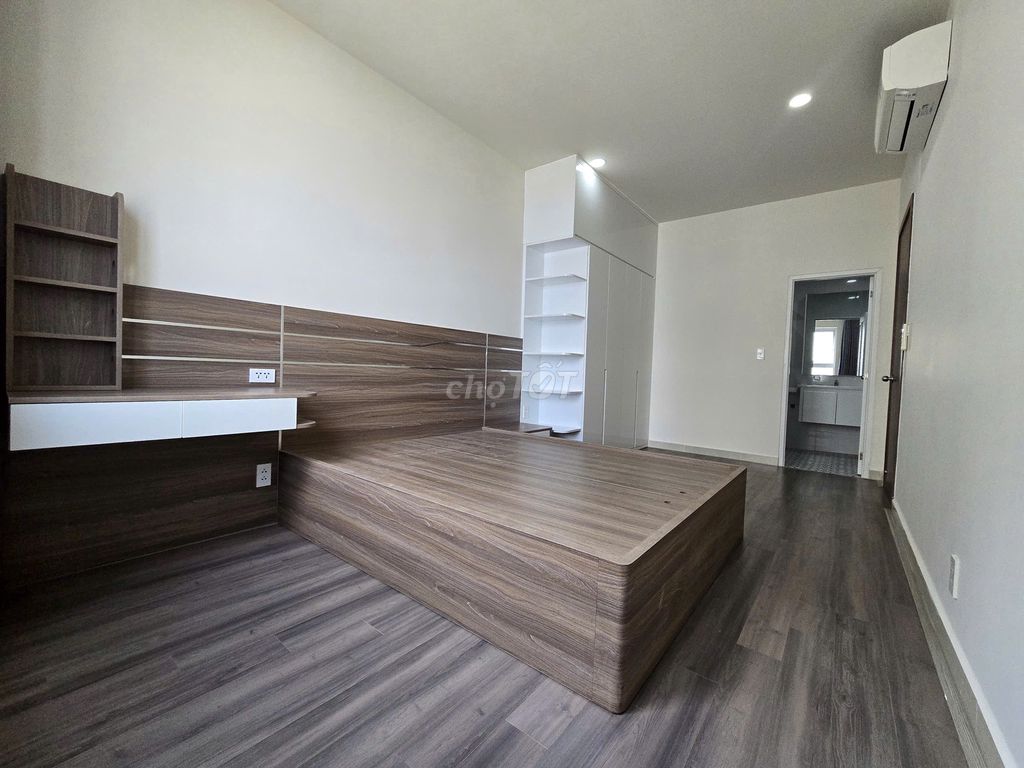 Rent a short-term Topaz Elite apartment at tttmal Mall the biggest apartment in District 8