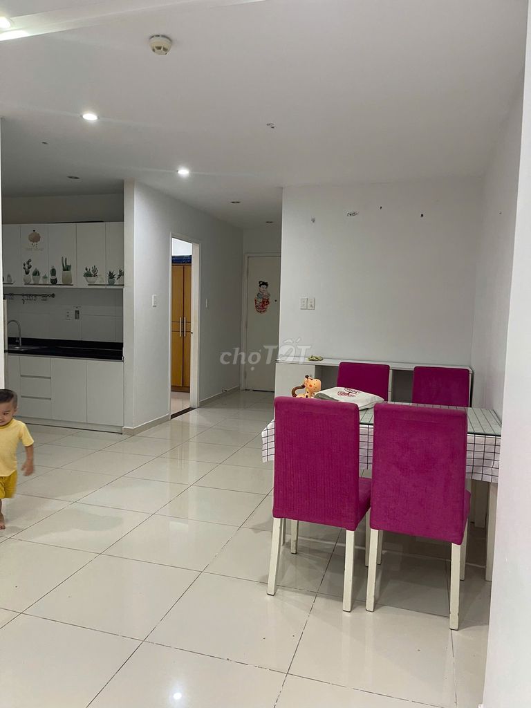 Rent Terra Rosa South 2 bedrooms with a full-cost furniture.