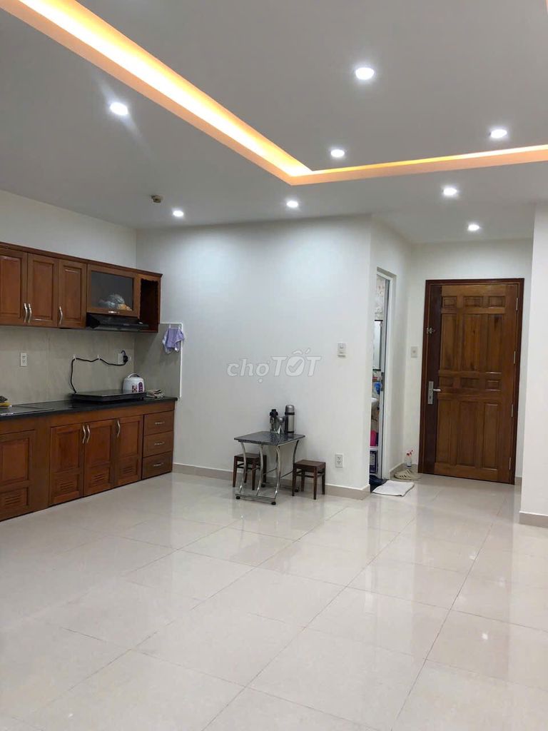 - Two bedrooms. - 11 million.