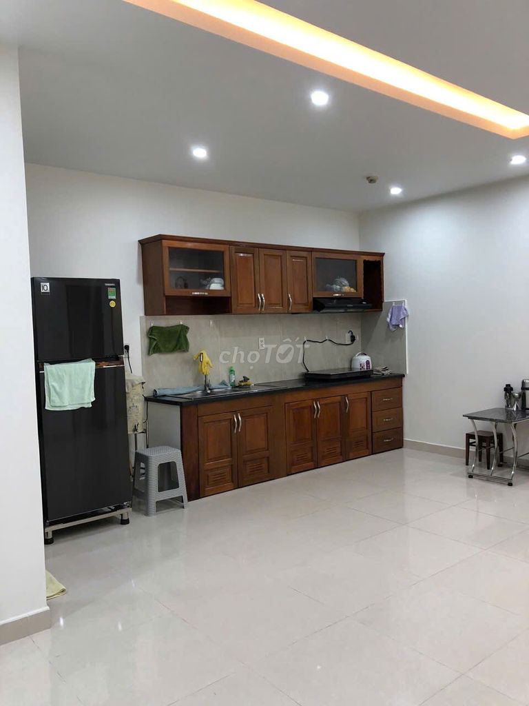 - Two bedrooms. - 11 million.