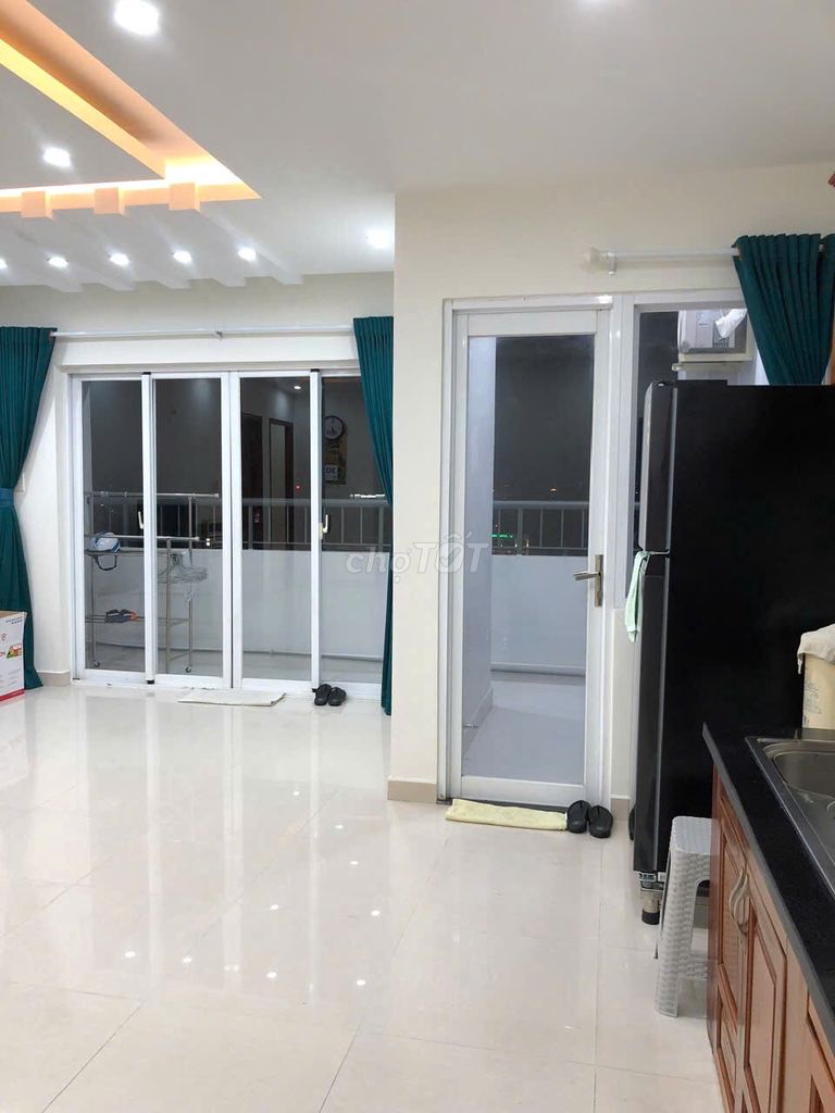 - Two bedrooms. - 11 million.