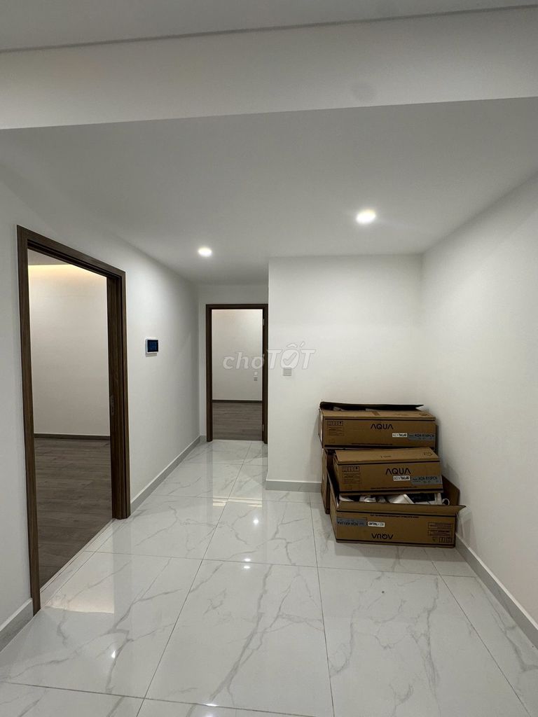 Rent the Alnata, 85 meters 2 bedroom plus 2 toilets, basic interior, 16 million a month.