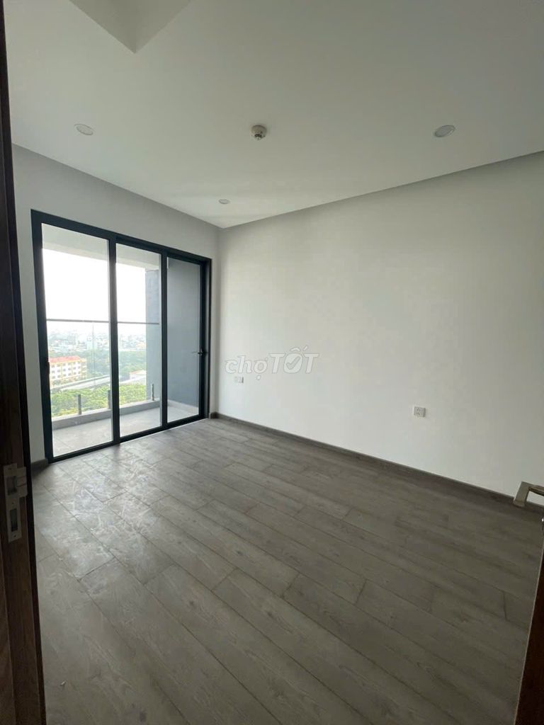Rent the Alnata, 85 meters 2 bedroom plus 2 toilets, basic interior, 16 million a month.