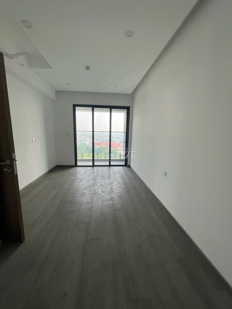 Rent the Alnata, 85 meters 2 bedroom plus 2 toilets, basic interior, 16 million a month.