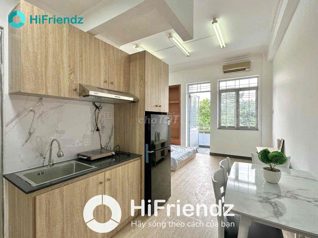 One bedroom right here, the bancong-full furniture, the private washing machine.