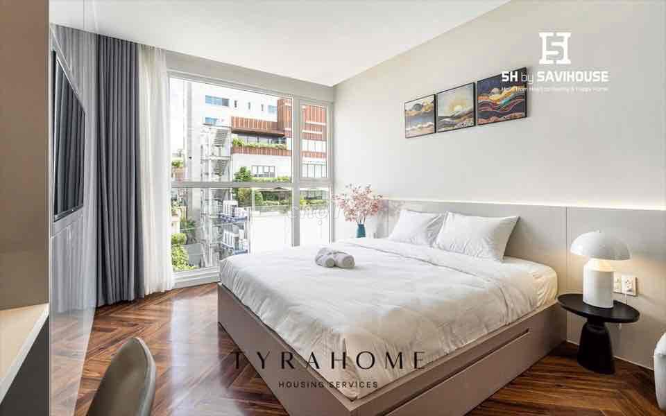 Hot apartment. A balcony. 55 M2 free pool-gym luxry.