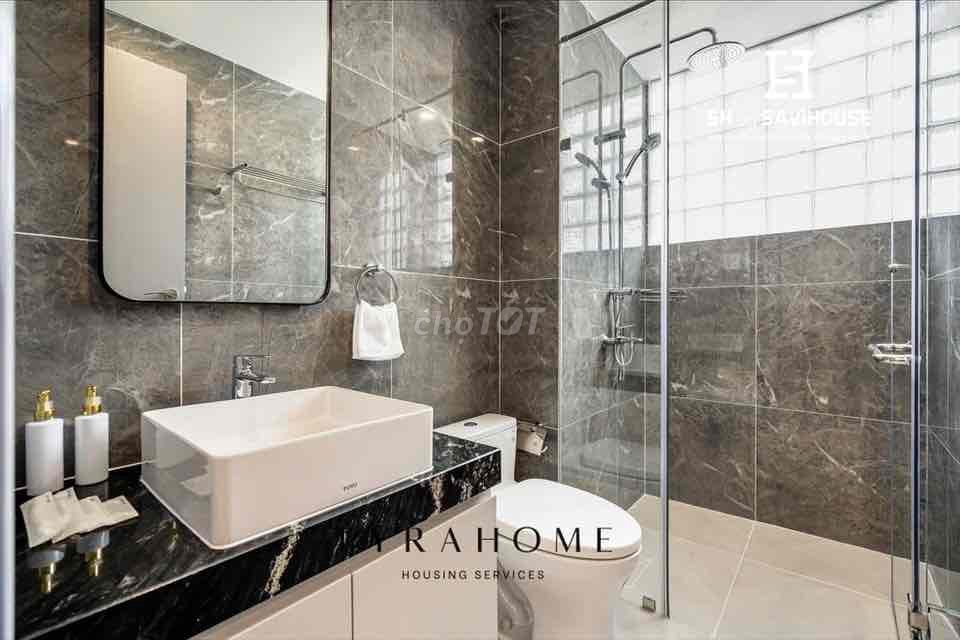Hot apartment. A balcony. 55 M2 free pool-gym luxry.