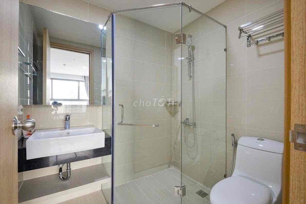 Room one bedroom. A bathroom. The Botanica apartment. KTTS 2 Tân Bình