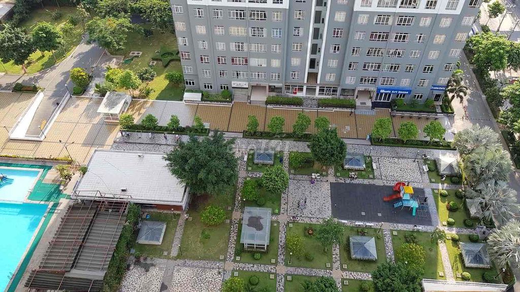 The owner of the Officetel Central Premium 35 m2 - 9 million