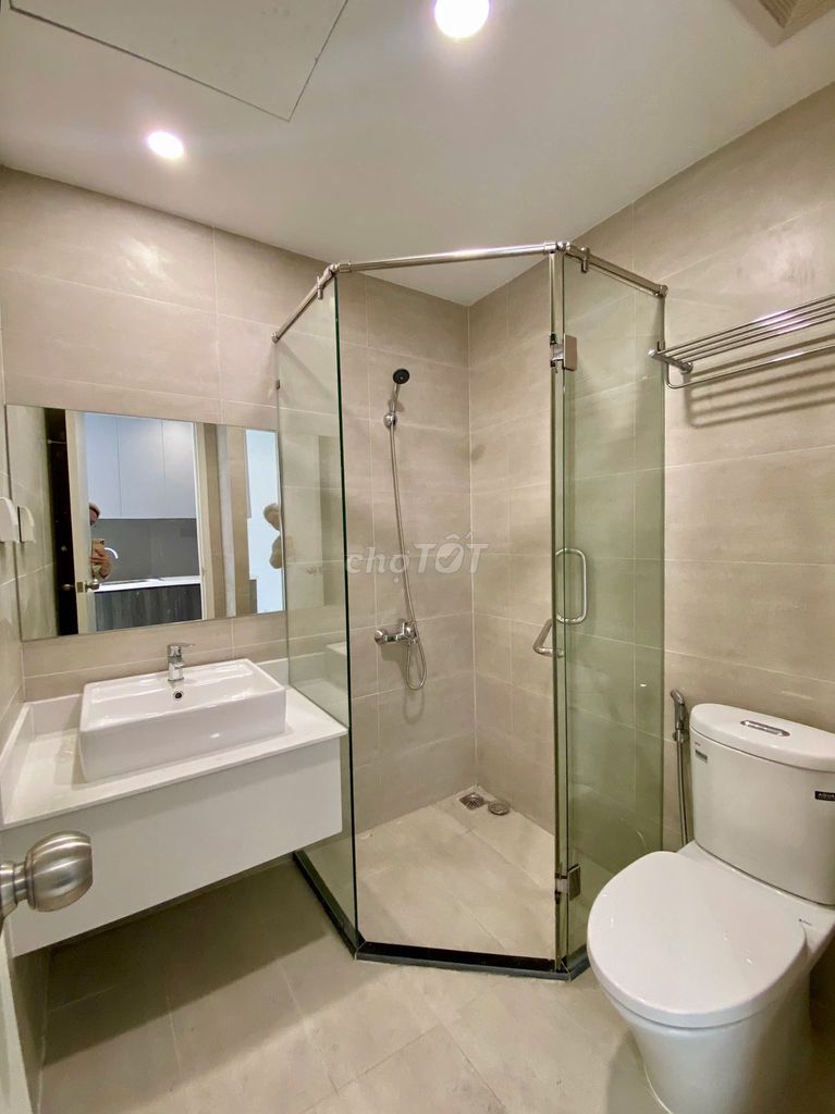 Lavida Plus officetel 37 m2 needs to be rented at 8.5 million. I'm going to watch the house.