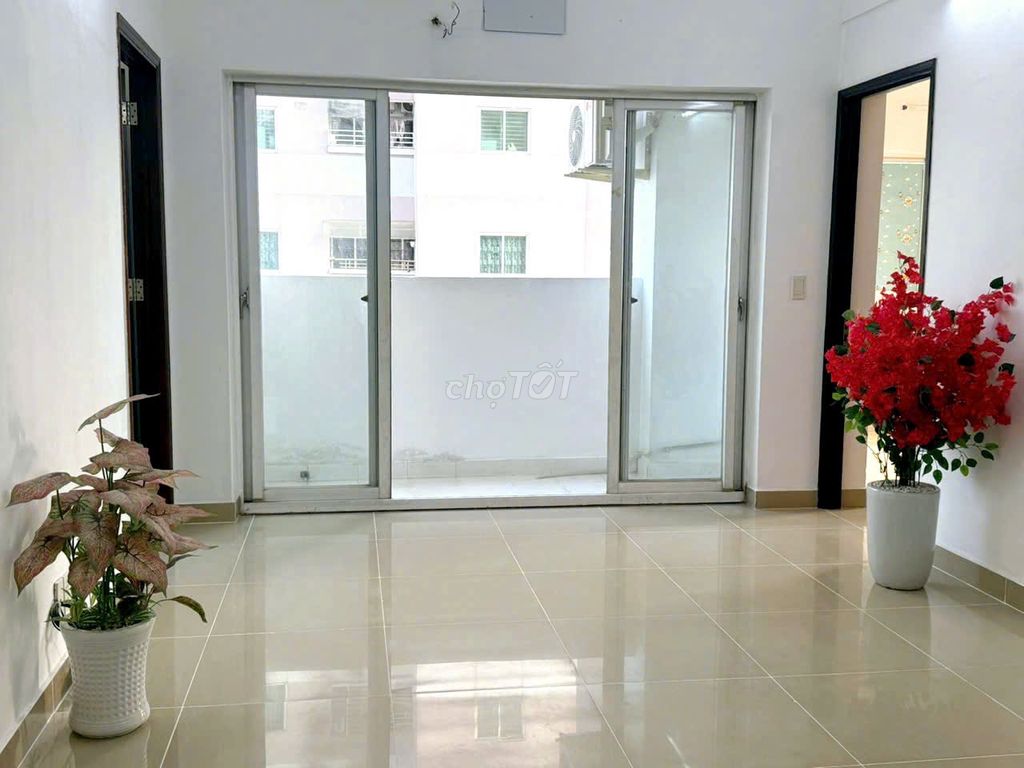 Rent the corner of three bedrooms, empty house, C/C-S-painting distance from aeon bt only 5 P
