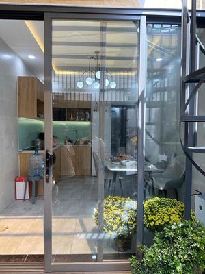 It's the owner who rents the ground floor full of comfortable furniture