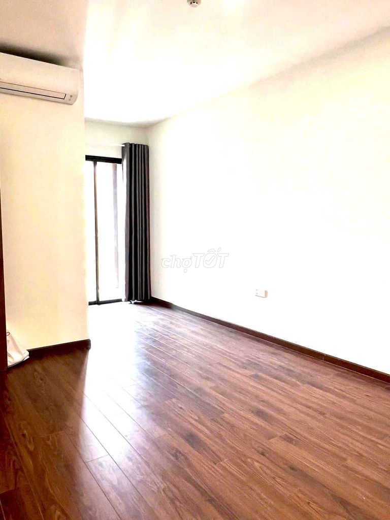 It's right here in the two bedrooms. There's an 11-and-a-half million electrical interior in the city of Ho Chi Minh.