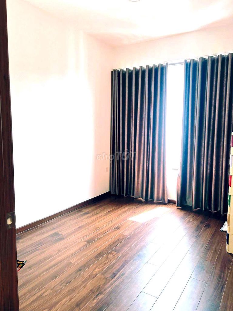 It's right here in the two bedrooms. There's an 11-and-a-half million electrical interior in the city of Ho Chi Minh.