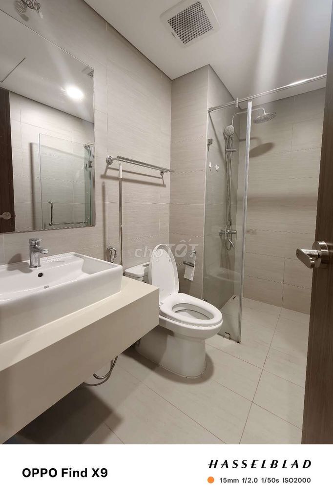 It's right here in the two bedrooms. There's an 11-and-a-half million electrical interior in the city of Ho Chi Minh.