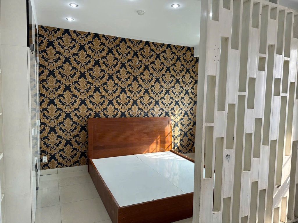 C/C Mountain Paint (create 1), 2 bedrooms, few interiors, 8 million a month, close to aeon bt