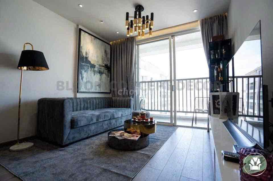 Garden Gate building. Two bedrooms, two toilets. near the Home Park