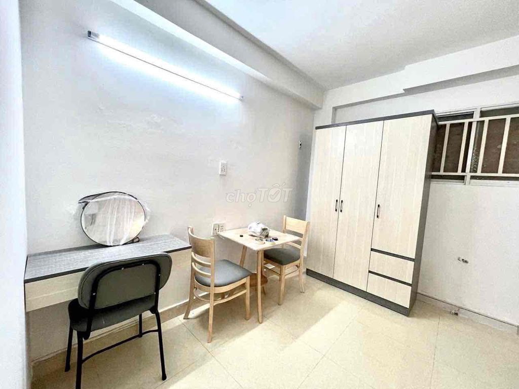 1 kitchen bedroom, large window, Lê Văn Sỹ, District 36 million5