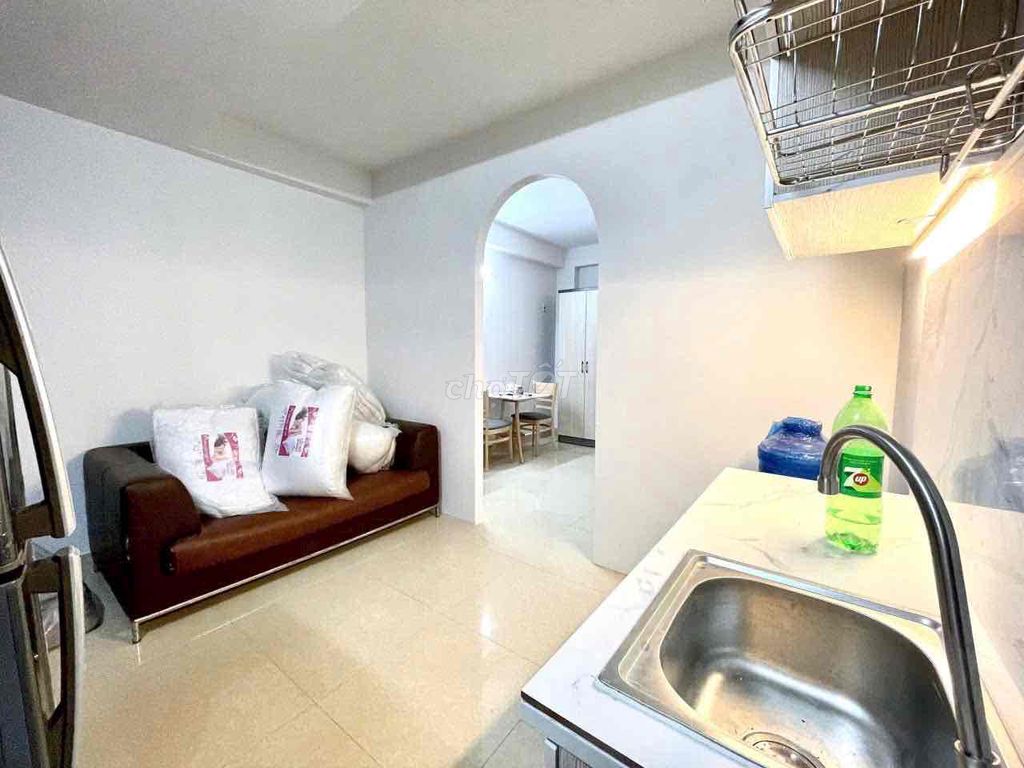 A large window kitchen, Shijito 3
