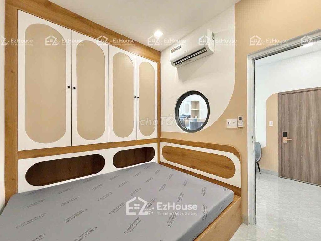 apartment full interior - open balcony - center of District 10
