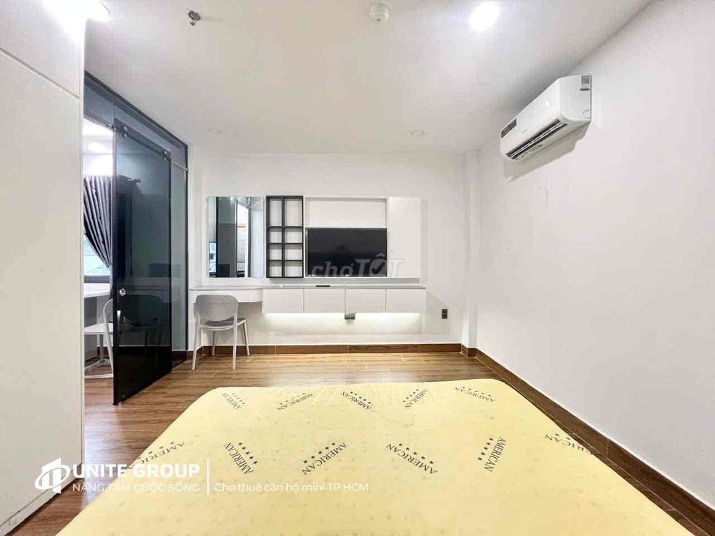 Rent the service apartment. One bedroom. Full furniture.