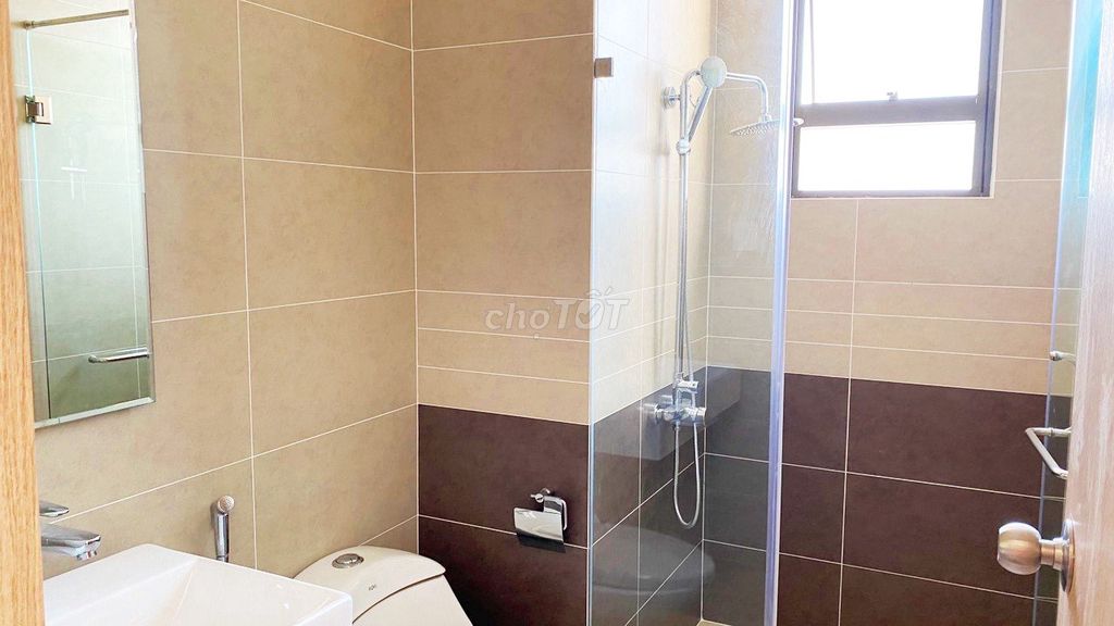 Rent two bedrooms- The Sun Avenue-17 million a month.