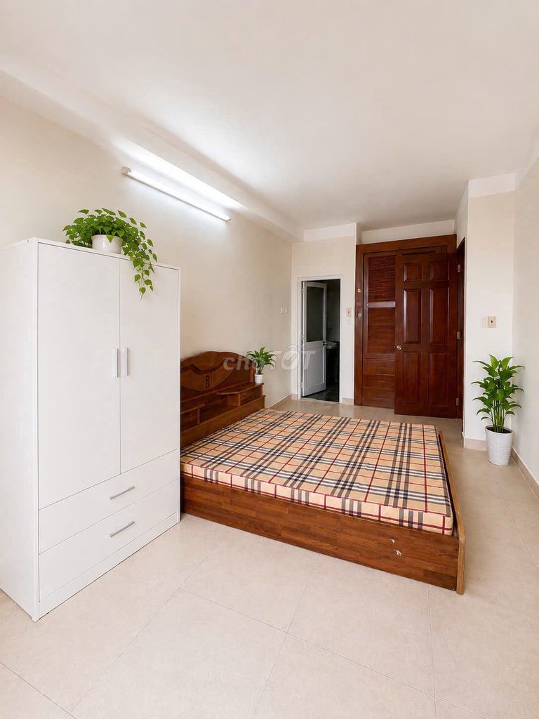 Rent apartment two bedrooms. Two toilets.