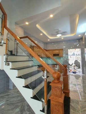 Need to rent an alley house 243/6 A Tô Hiến Thành (1903) 13 district 10