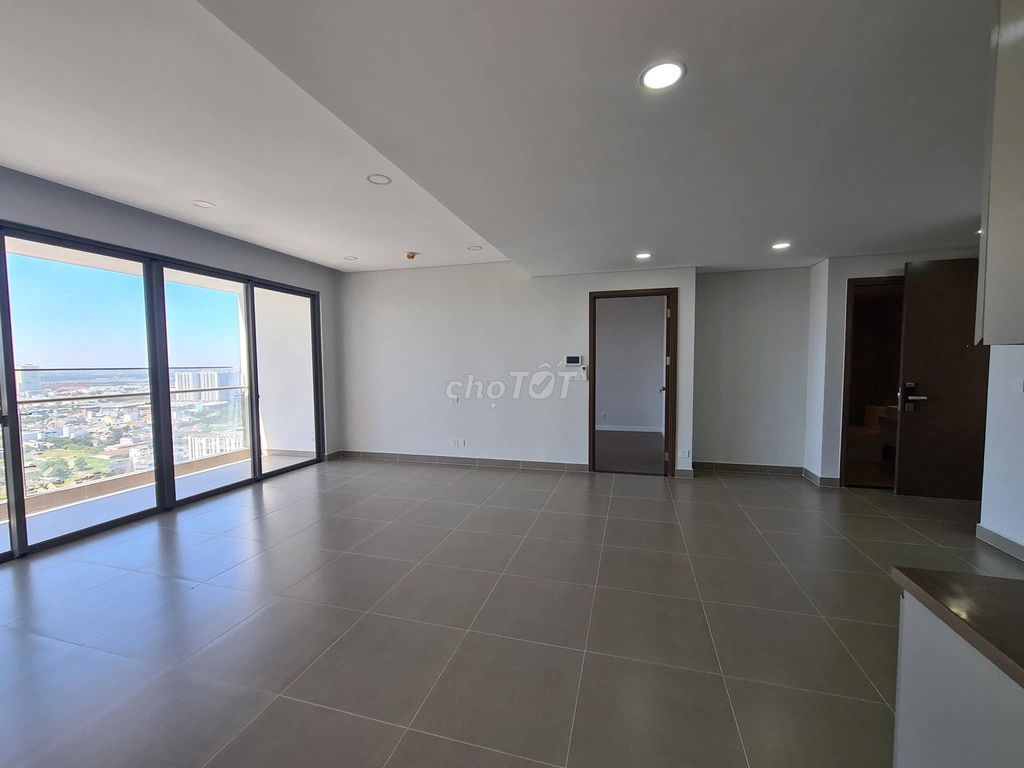 The river panorama rents three bedrooms, two toilets, 114 meters, ntcb, for 17 million.