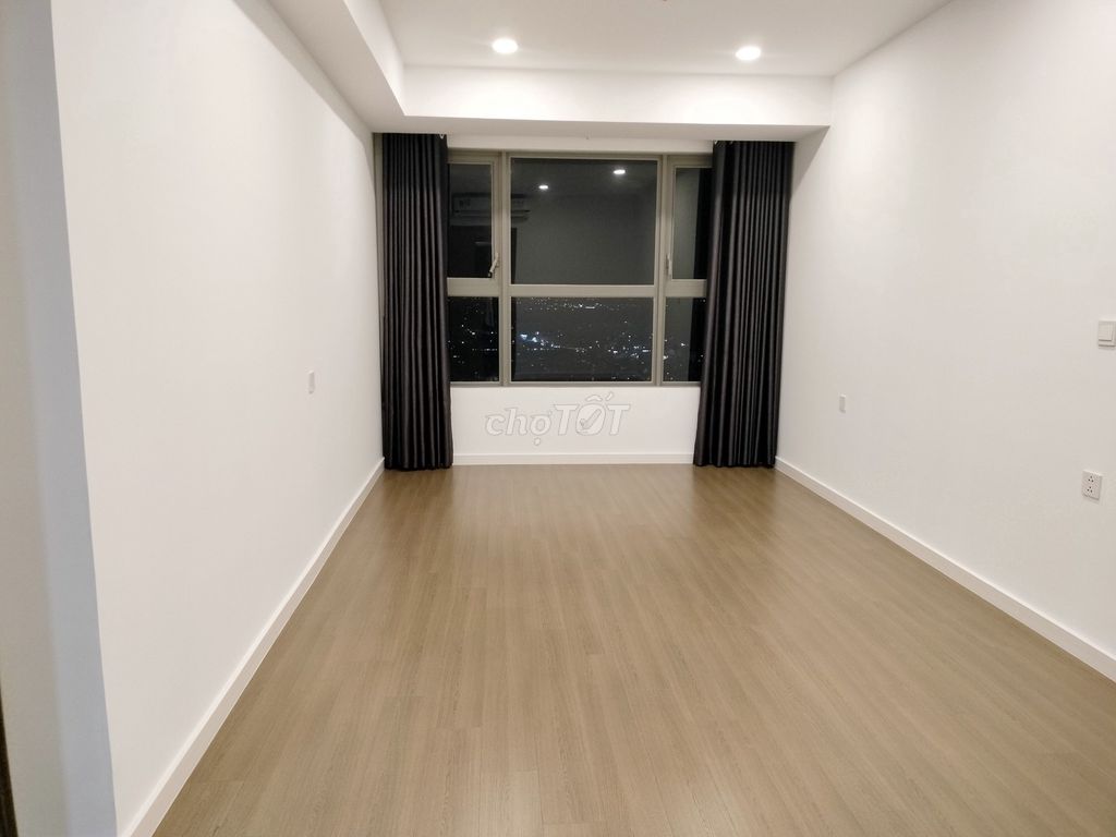 The river panorama rents three bedrooms, two toilets, 114 meters, ntcb, for 17 million.