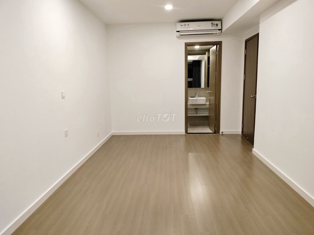 The river panorama rents three bedrooms, two toilets, 114 meters, ntcb, for 17 million.