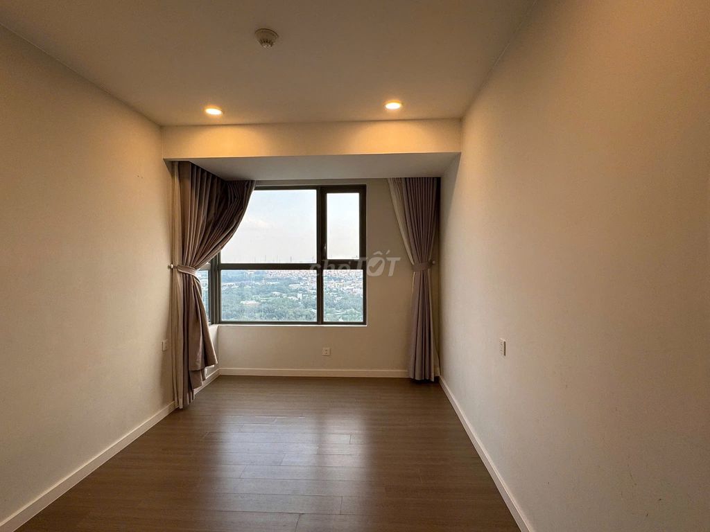 The river panorama rents three bedrooms, two toilets, 114 meters, ntcb, for 17 million.
