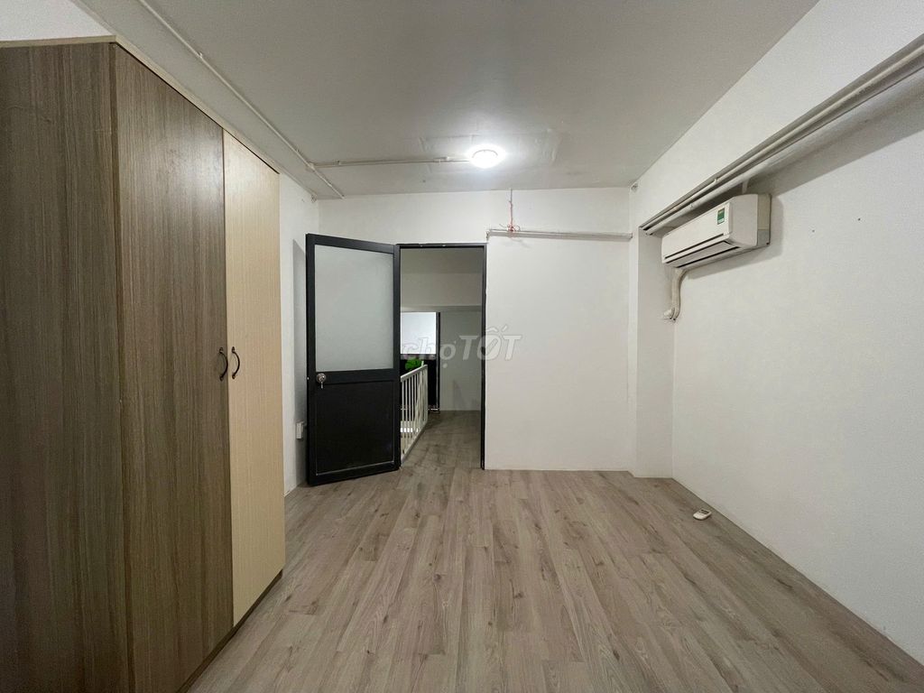 Rent two bedrooms -- a large living room -- where it's six-and-a-half cars away from the 700 M vhu.