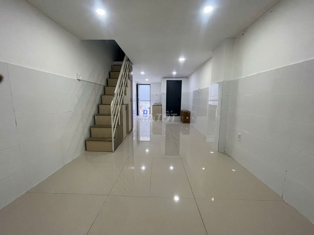 Rent two bedrooms -- a large living room -- where it's six-and-a-half cars away from the 700 M vhu.