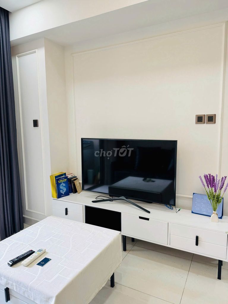 Rent Saigon Royal District 4, 53 meters 2 bedrooms 1 toilet, 18 million a month.