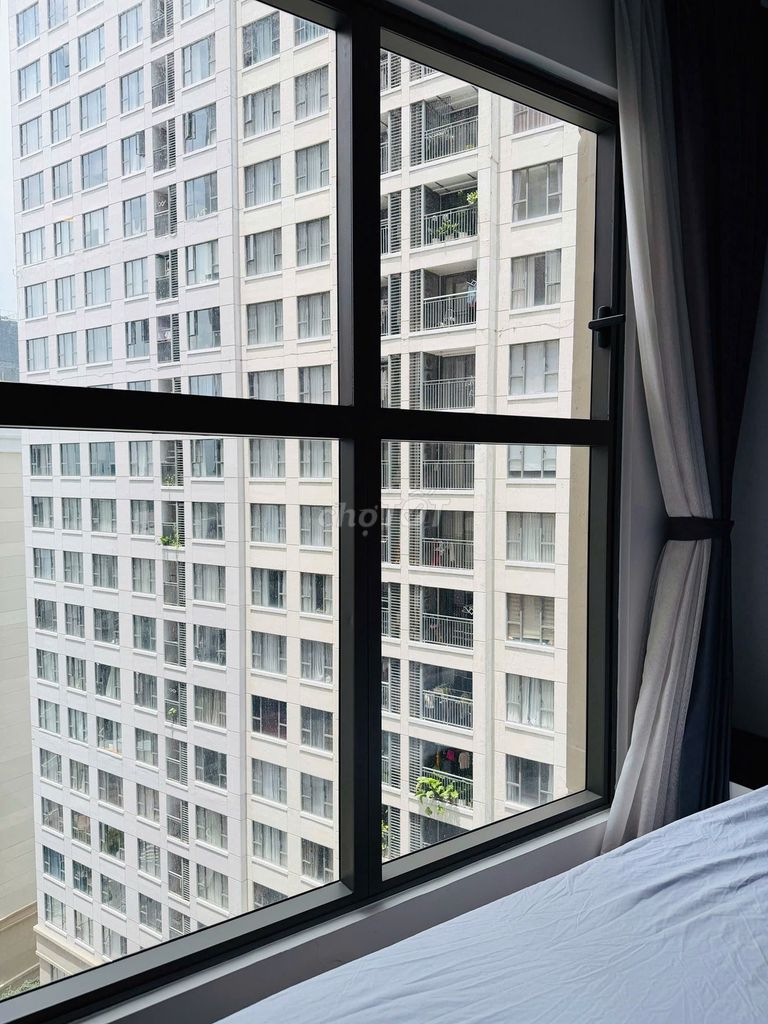 Rent Saigon Royal District 4, 53 meters 2 bedrooms 1 toilet, 18 million a month.