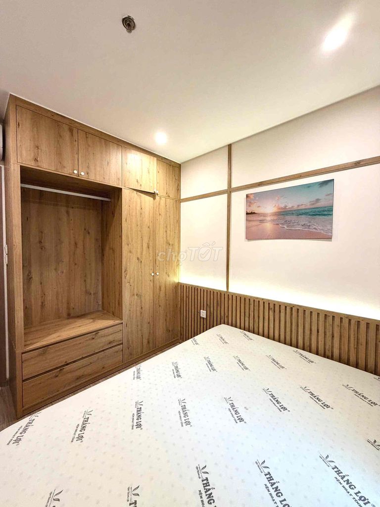origami 2 bedroom plus fine interior only 1 .50 vnd, early October.