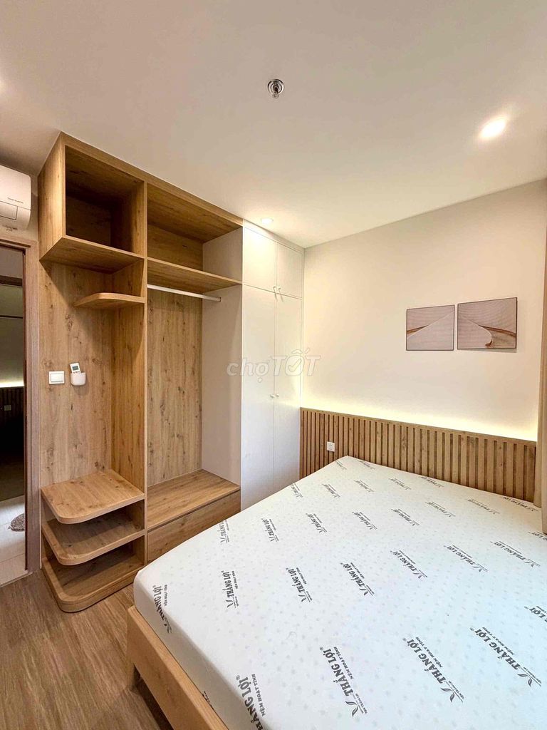 origami 2 bedroom plus fine interior only 1 .50 vnd, early October.