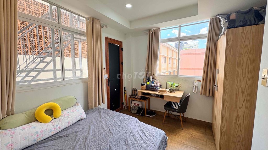 Rent the apartment. A balcony bedroom. 39 meters.