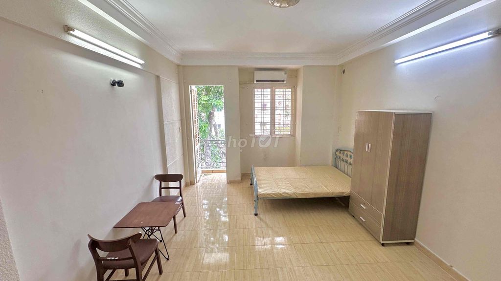 The comfort room right here at Nguyễn Sỹ Sách Park.
