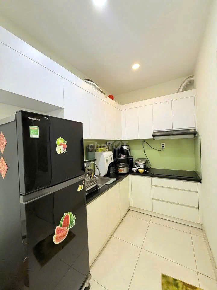 Hoa Sứ, 1877, bedroom: 75 meters, full interior, two bedrooms, 12 million.
