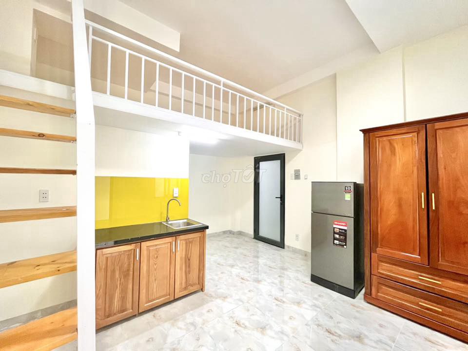 35 M2 open windows, full family furniture.