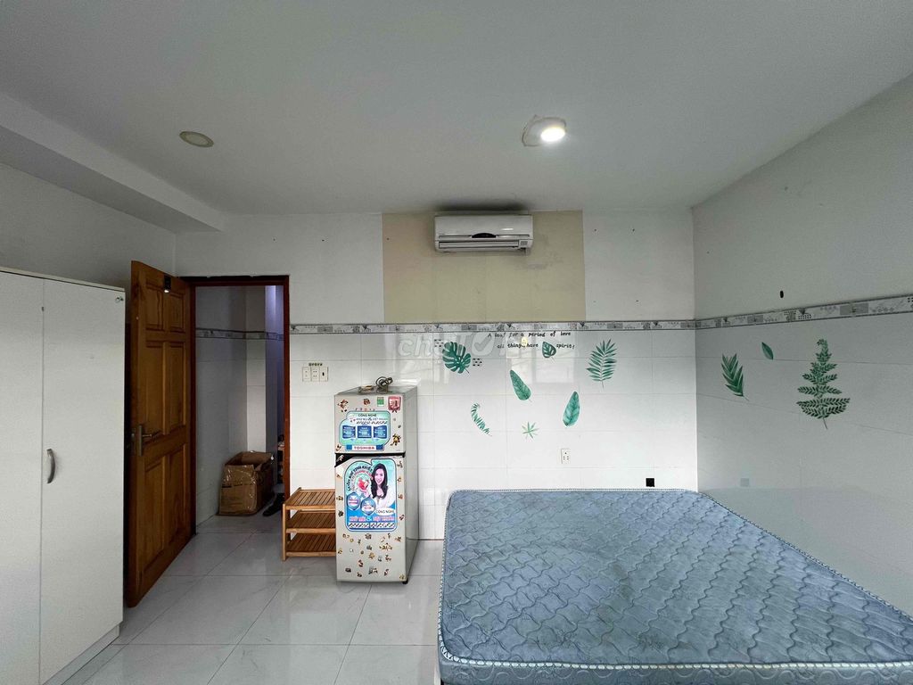 studio apartment - sky window full interior - Tân Phú - super wide