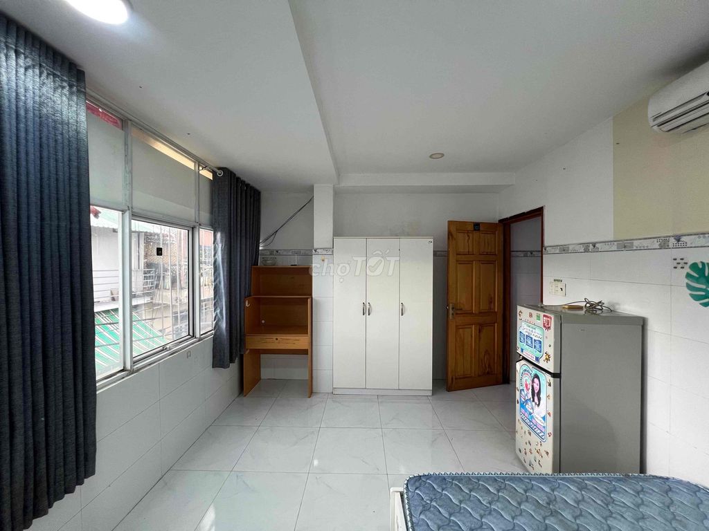 studio apartment - sky window full interior - Tân Phú - super wide