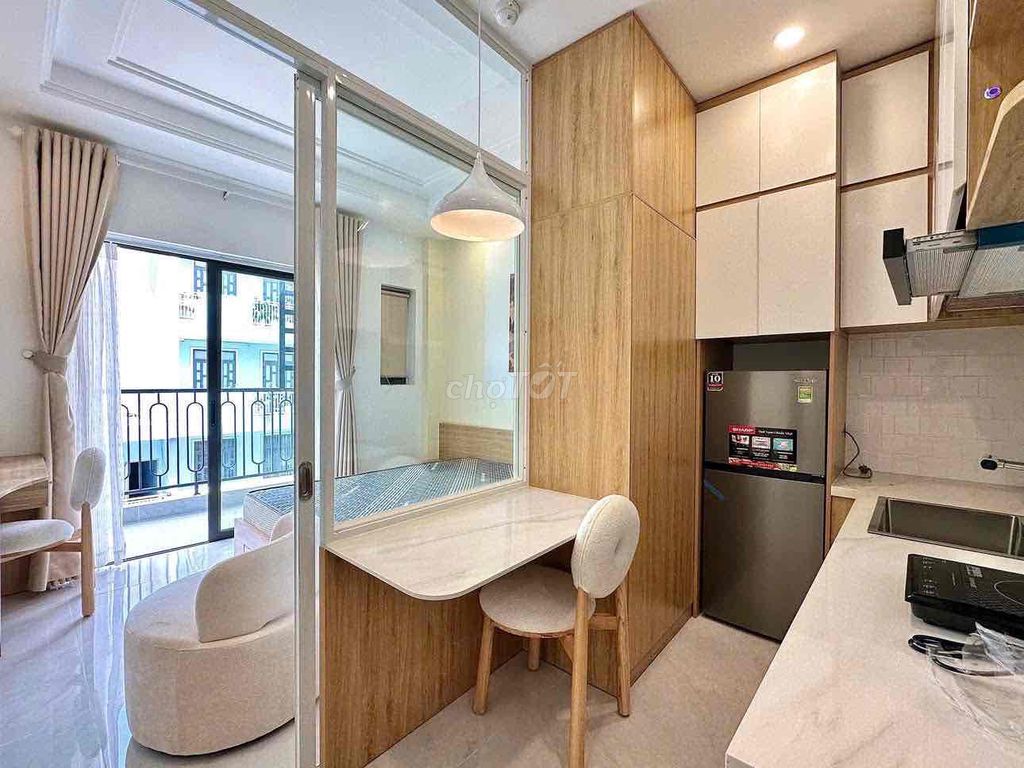 The apartment for the big balconies. Full new furniture in the center of District 1 nice.