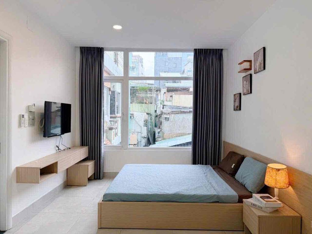 Renting new studios 100%-- 1st district.
