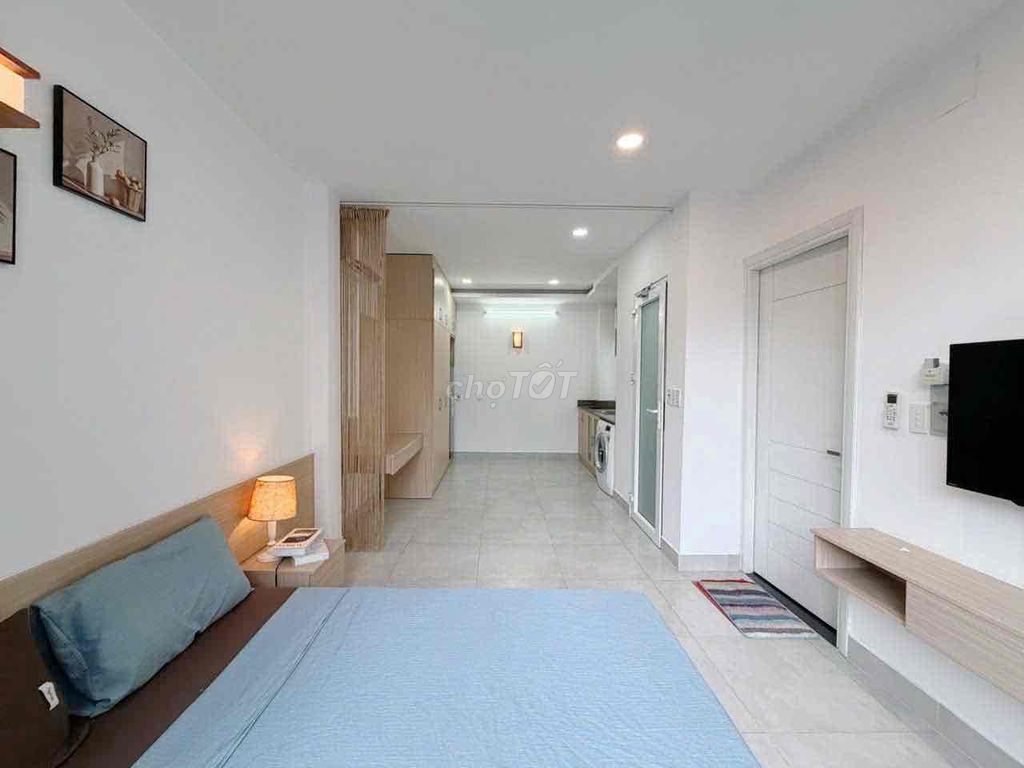 Renting new studios 100%-- 1st district.