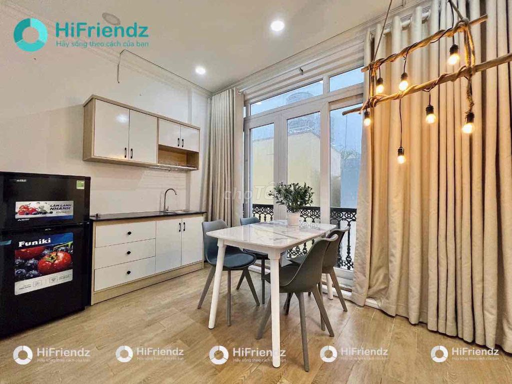 New studio is 100% Phú Nhuận – full interior, balcony, window